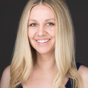 Headshot of Rachel Hoey