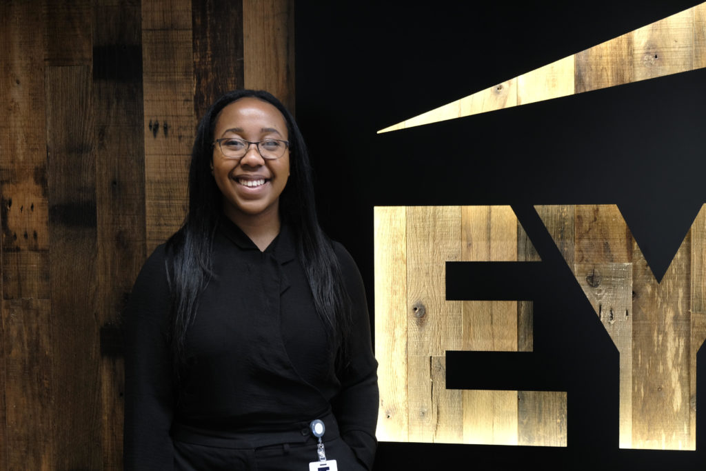 CBE Fellow Rutendo Mavunga ’24 at her internship at Ernst & Young (EY) in Pittsburgh