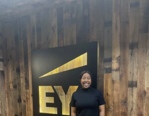 Rutendo Mavunga '24 during her internship at Ernst and Young