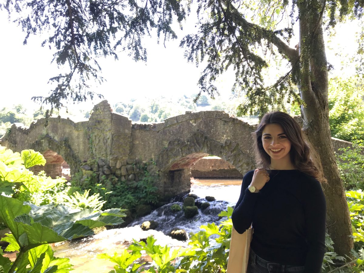 Lauren Ottaviani will be teaching in Belgium in the spring of 2020.